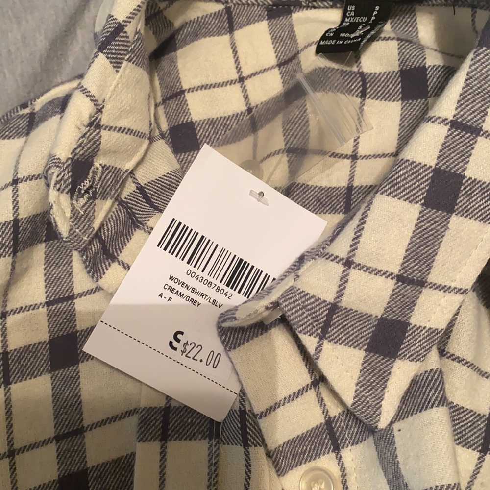 cropped flannel - Picture 4 of 4